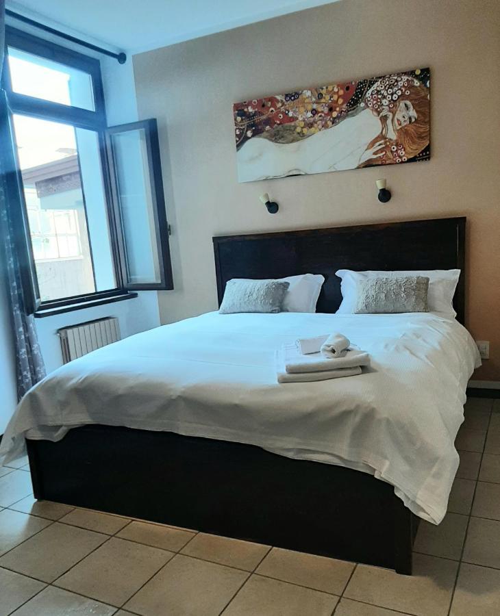 מאלצ'סינה Camere Porto Vecchio Con Parcheggio A Pochi Passi Dal Castello מראה חיצוני תמונה