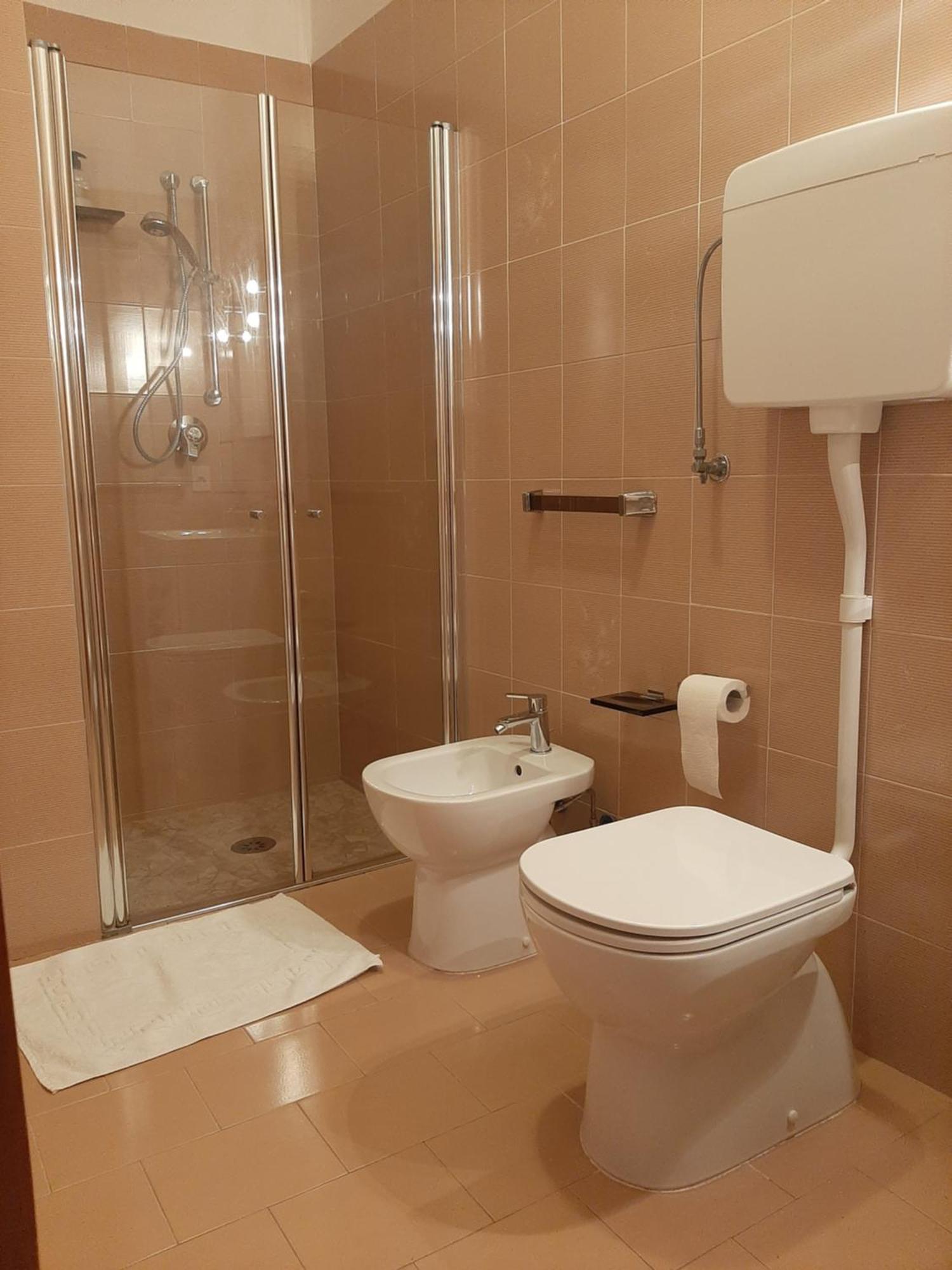 מאלצ'סינה Camere Porto Vecchio Con Parcheggio A Pochi Passi Dal Castello חדר תמונה