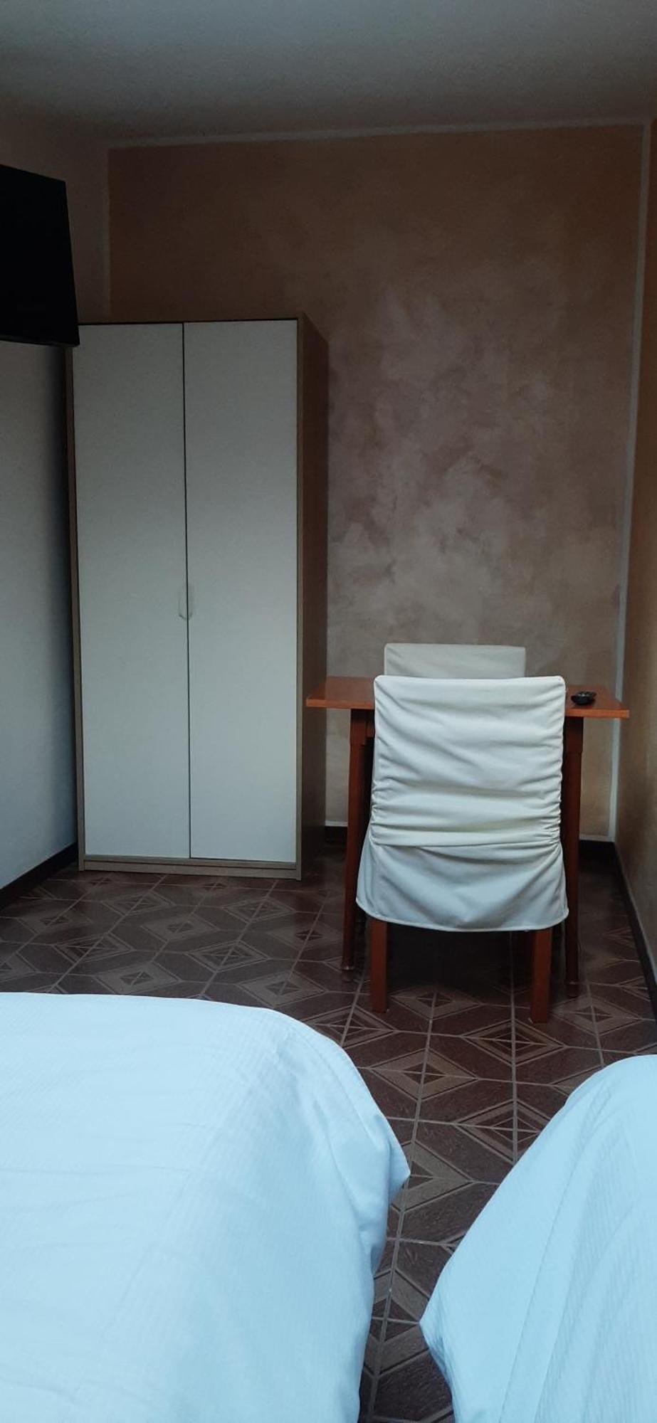 מאלצ'סינה Camere Porto Vecchio Con Parcheggio A Pochi Passi Dal Castello מראה חיצוני תמונה