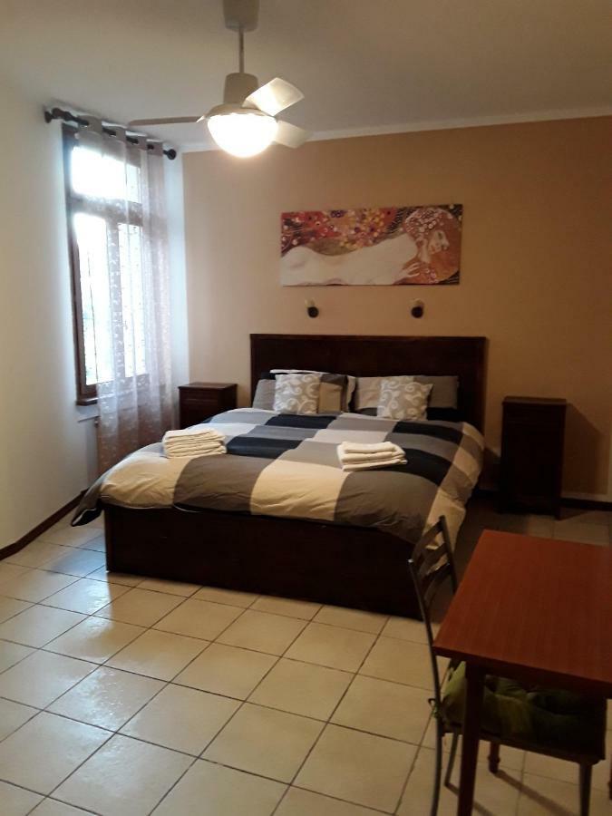 מאלצ'סינה Camere Porto Vecchio Con Parcheggio A Pochi Passi Dal Castello מראה חיצוני תמונה