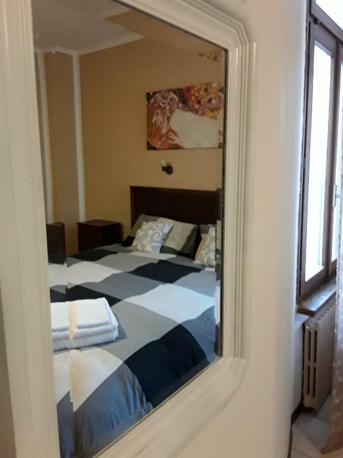 מאלצ'סינה Camere Porto Vecchio Con Parcheggio A Pochi Passi Dal Castello מראה חיצוני תמונה